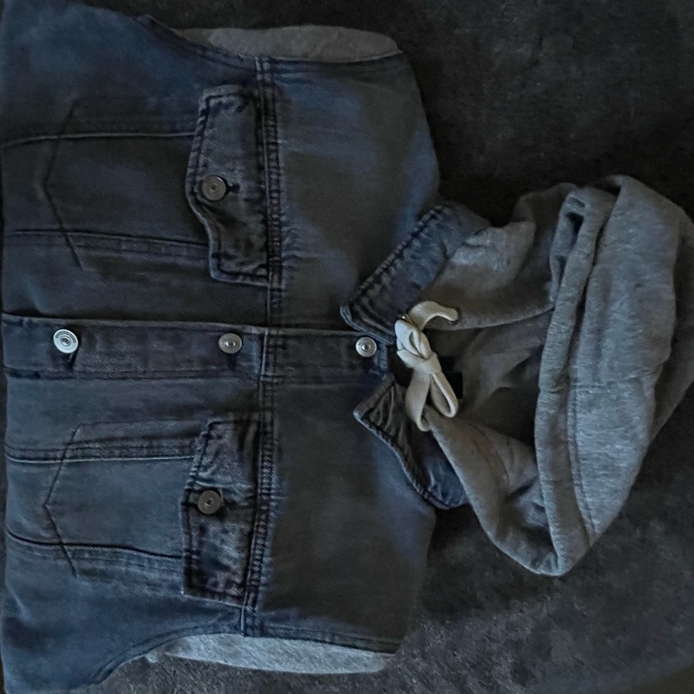 Denim jacket - Picture 2 of 4
